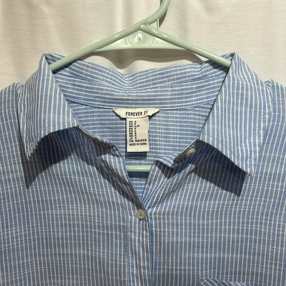 FOREVER 21 • Oversized Button Up • Size Small • 100% Cotton - Picture 6 of 8
